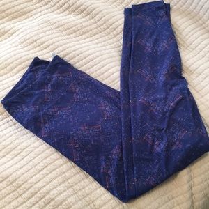 LulaRoe tall and curvy legging
